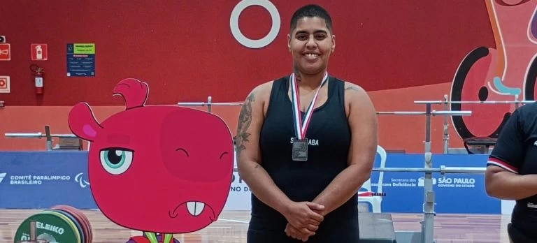 Atleta de Sorocaba supera acidente com trem e vira recordista brasileira e tricampeã dos Jogos Paralímpicos do Estado de SP