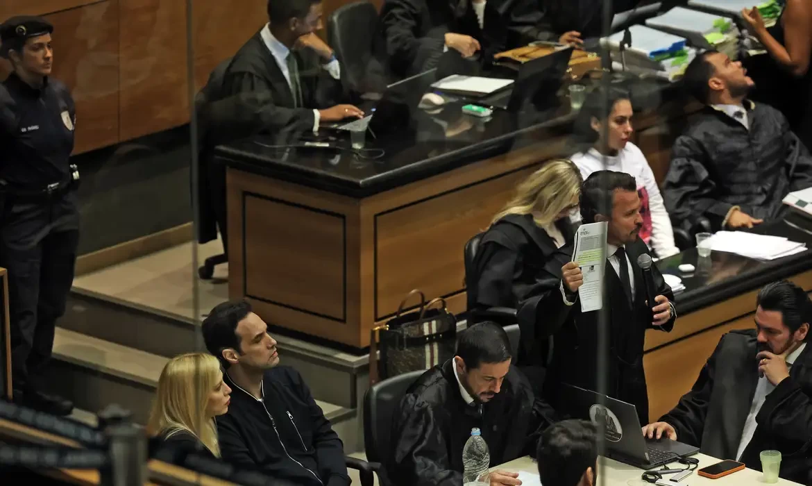 "Condenação é o mínimo para aqueles dois monstros", diz pai de Henry