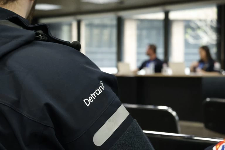 Detran-SP fará concurso público para contratar 145 agentes de trânsito