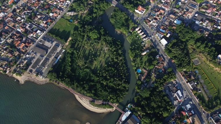 Entenda como funciona o processo de dessanilização da água do mar; SP terá primeira usina em Ilhabela