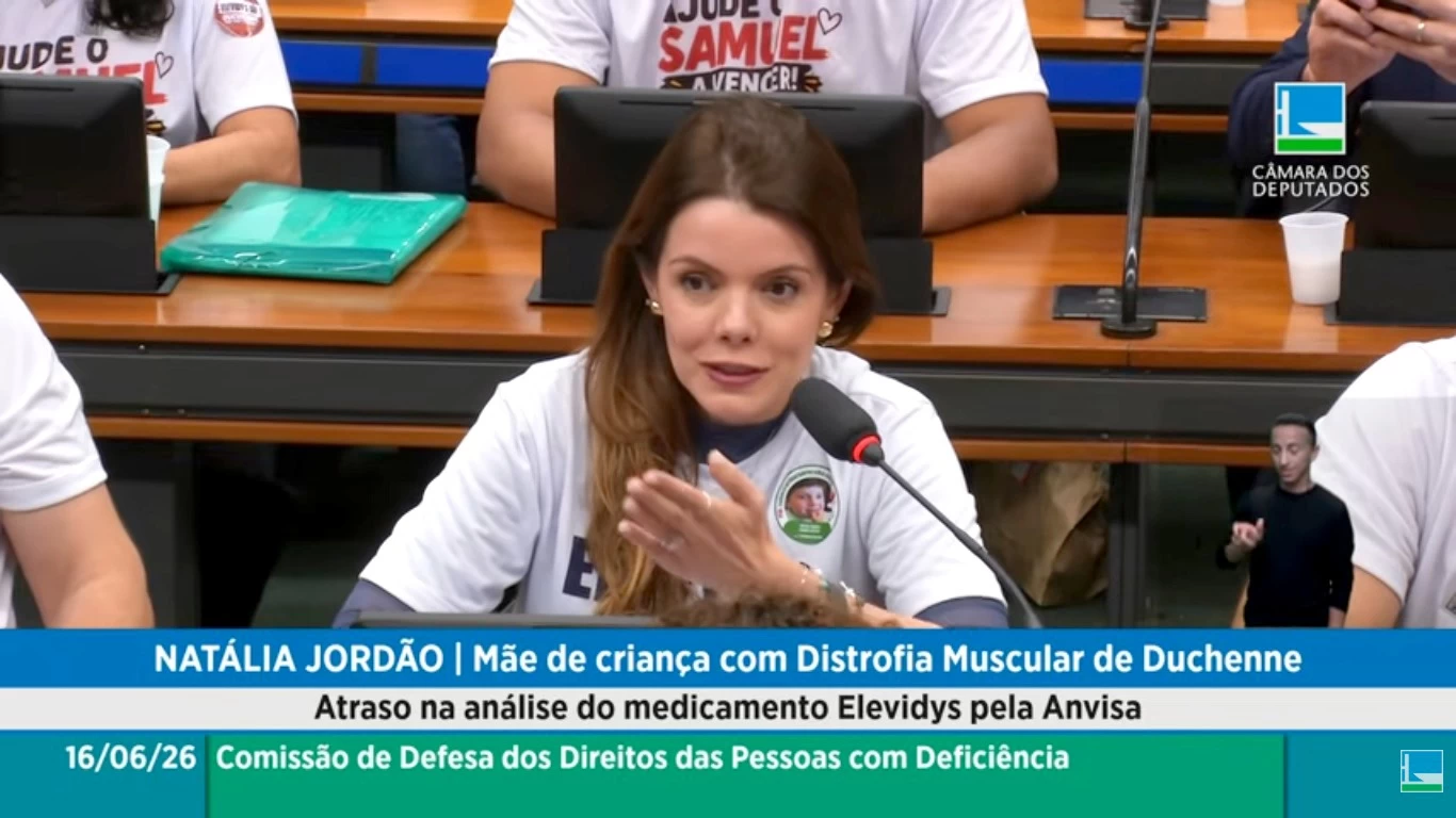 Famílias expõem desencontros e morosidade da Anvisa na liberação de remédio para doença rara