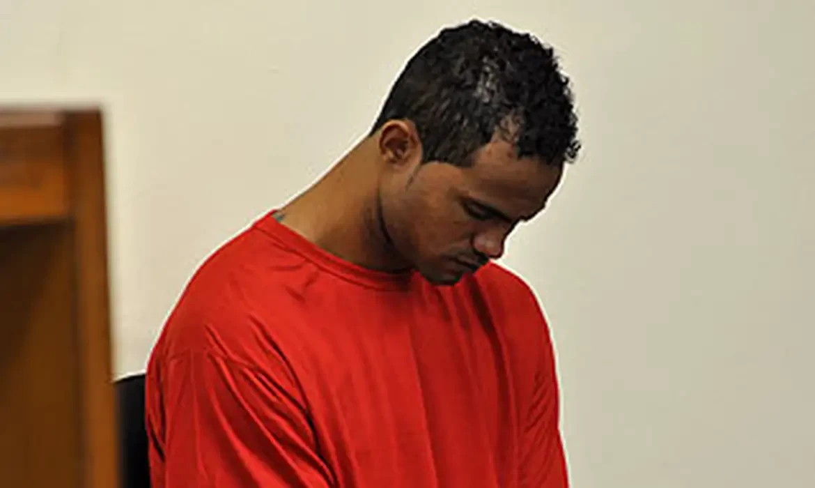 Goleiro Bruno é preso em São Pedro da Aldeia após 2 meses foragido