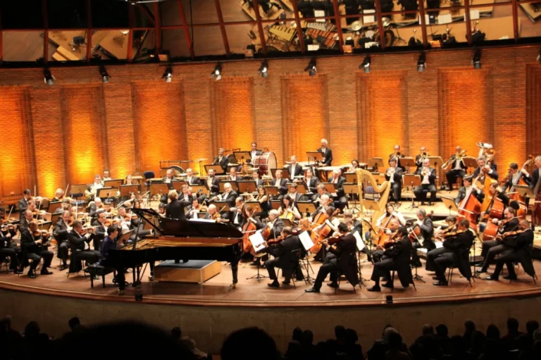 Governo de SP oferece 140 bolsas de estudo para jovens músicos