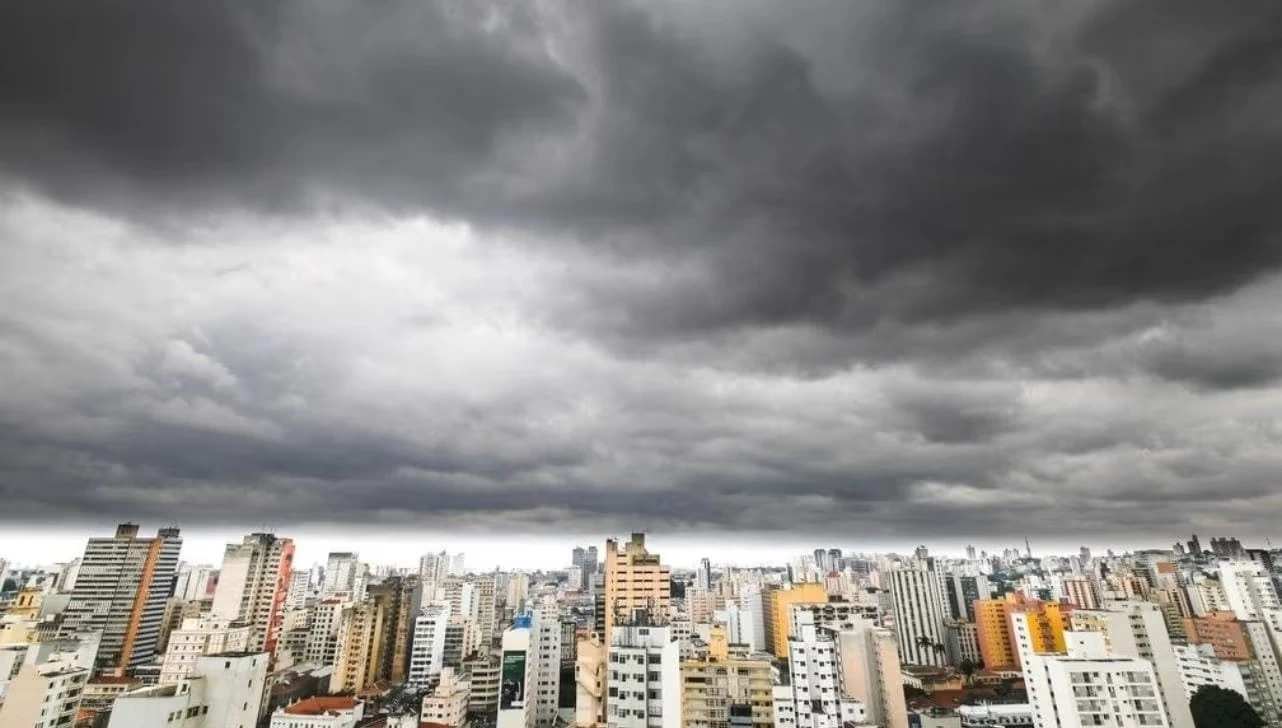 Microexplosão e tornado: Defesa Civil explica a diferença entre os fenômenos e como se proteger durante tempestades severas
