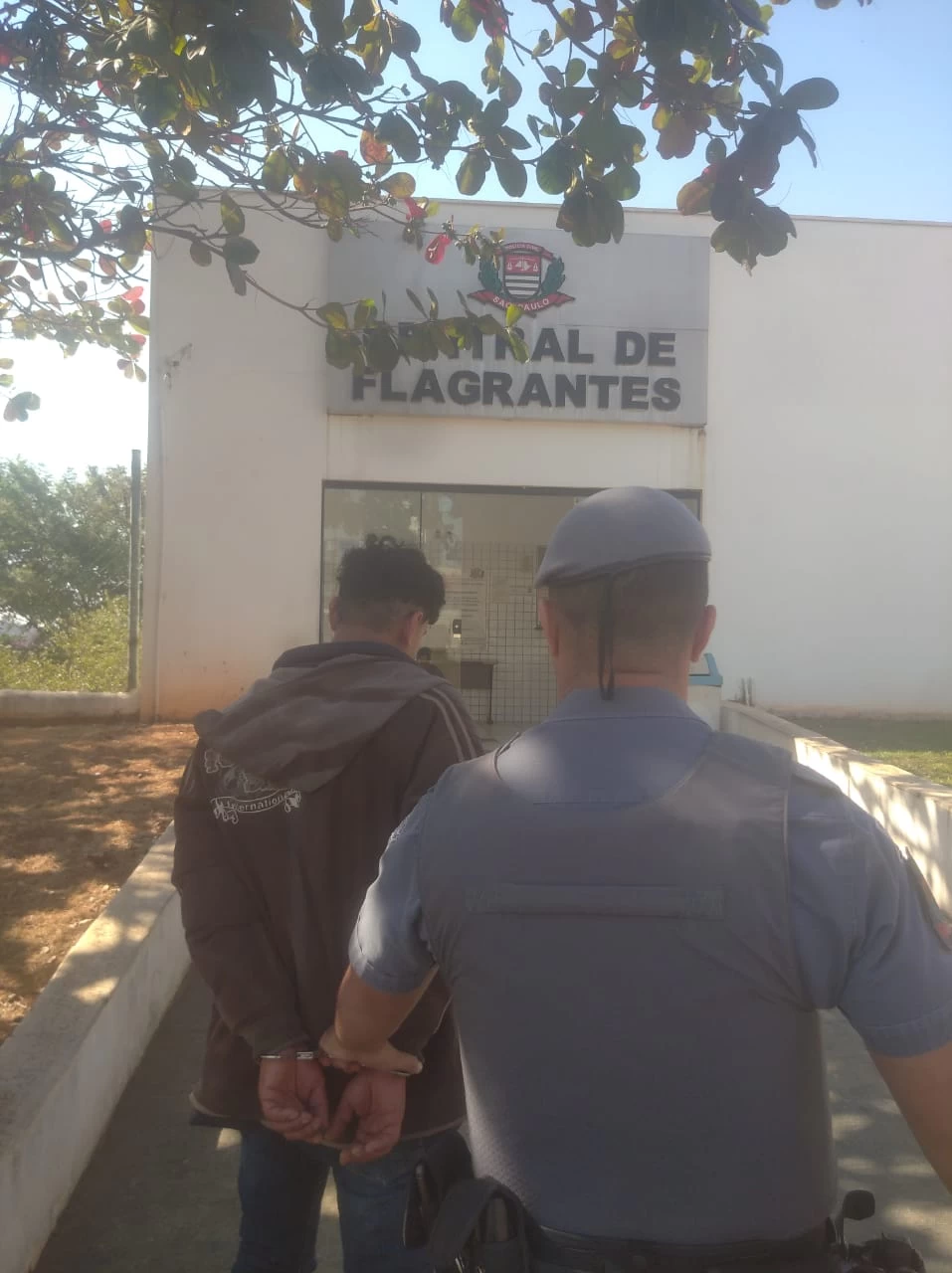 Polícia Militar de Capela do Alto captura indivíduo procurado da justiça