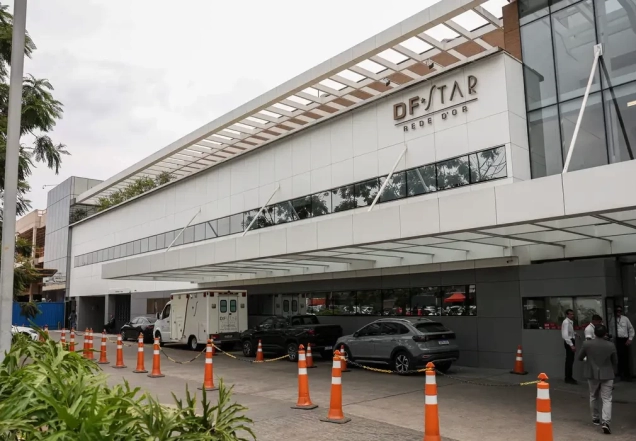 Bolsonaro pode ter alta amanhã e deve seguir para prisão domiciliar