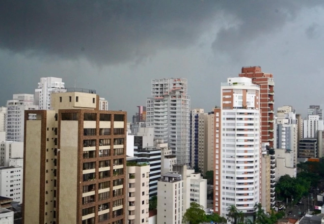 Defesa Civil do Estado mantém Gabinete de Crise e alerta para chuvas intensas até quarta-feira (11)