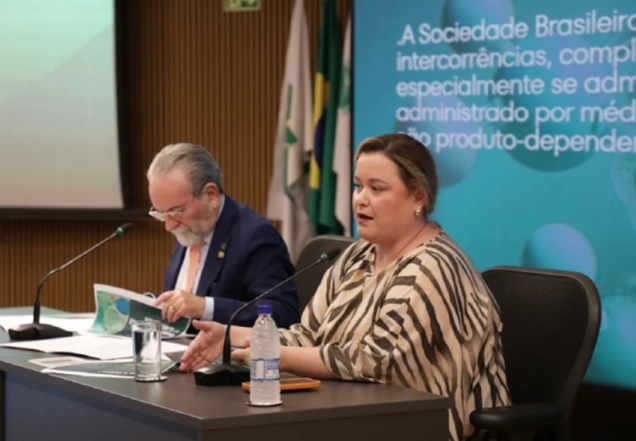 Resolução proíbe uso de PMMA por médicos em procedimentos na pele