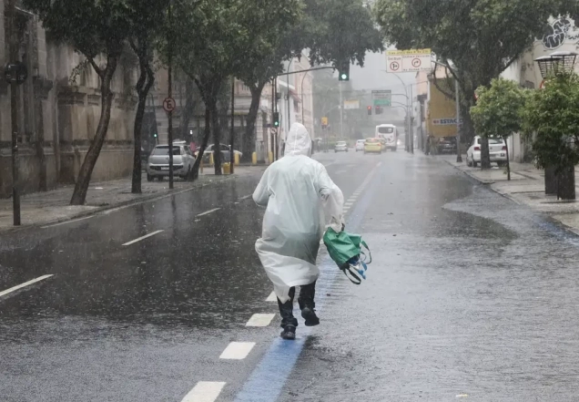 Sul, Sudeste e Centro-Oeste podem ter final de semana de chuva intensa