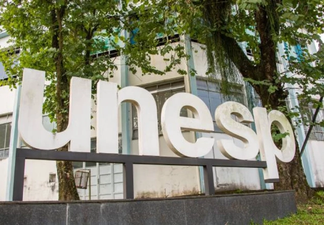 Vestibular Unesp 2027 oferece redução de 75% na taxa para alunos de último ano do ensino médio público paulista