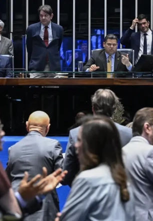 Alcolumbre diz que Senado vota fim da escala 6x1 após as eleições