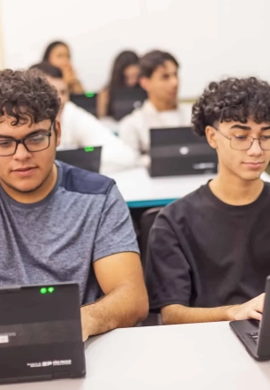 Bolsa de estágio para estudantes do ensino médio tem 2.565 vagas em São Paulo; confira o valor para cada curso