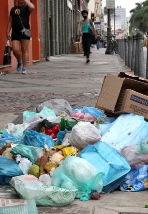 Câmara aprova multa para quem descartar lixo em vias públicas