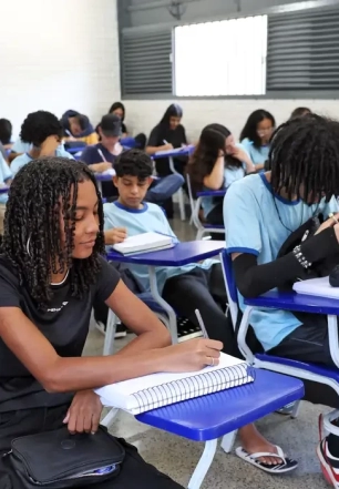 Décima parcela do Programa Pé-de-meia começa a ser paga nesta segunda