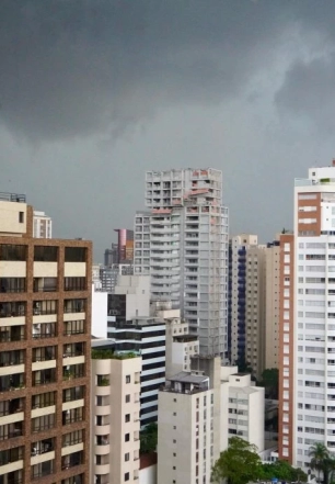 Defesa Civil do Estado mantém Gabinete de Crise e alerta para chuvas intensas até quarta-feira (11)