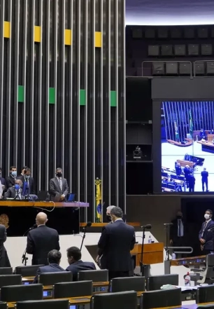 Dino intima partidos a explicar controle de emendas parlamentares
