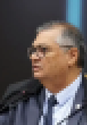 Dino suspende repasses de 
