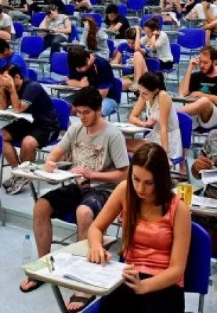 Estudantes da 3ª série do Ensino Médio da rede estadual de SP têm até o dia 5 de junho para confirmar participação no Enem