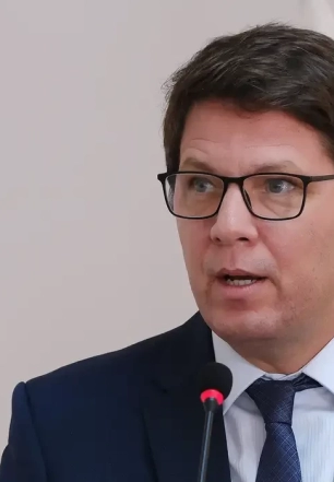 Frias nega ao STF envio de emendas para financiar filme de Bolsonaro