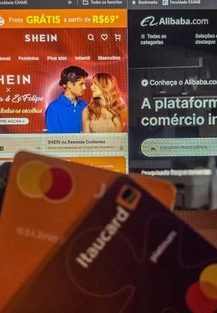 Governo fará esforço por fim da taxa das blusinhas, diz Durigan