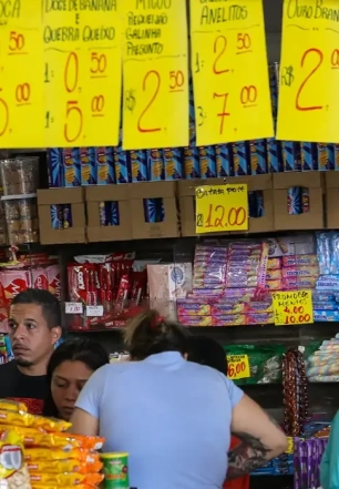 Governo prevê crédito a empresas afetadas por fim da 6x1, diz Durigan
