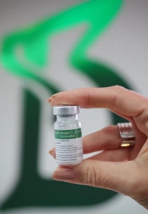 Instituto Butantan dará início à entrega de 1,3 milhão de doses da vacina contra a dengue ao Ministério da Saúde