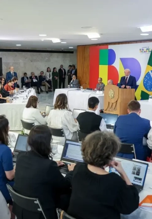 Lula afirma que vai vetar PL da Dosimetria