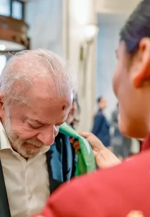 Lula chega à Índia e primeiro compromisso é cúpula sobre IA
