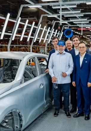 Lula diz que governo apresentará solução para famílias endividadas