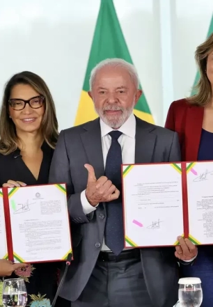 Lula sanciona leis para fortalecer combate à violência contra mulheres