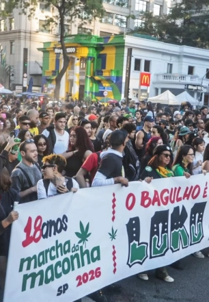 Marcha em São Paulo pede legalização da maconha