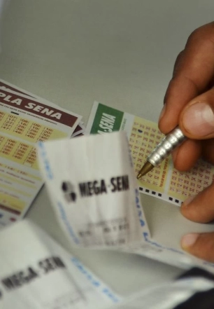 Mega-Sena acumula novamente e prêmio principal vai para R$ 45 milhões