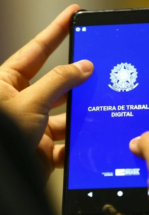 Mercado de trabalho formal cresce 3,6%; serviço público puxa alta