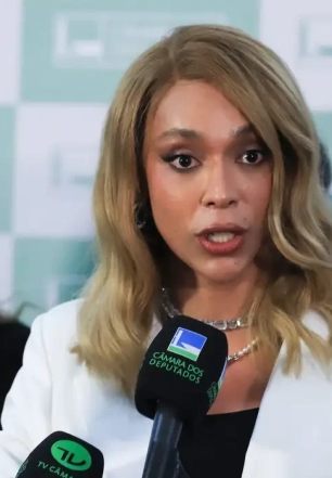 Ministério das Comunicações investiga Ratinho por discurso transfóbico