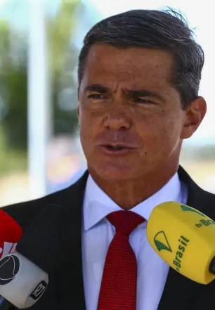 Moraes autoriza visita íntima a general condenado na trama golpista