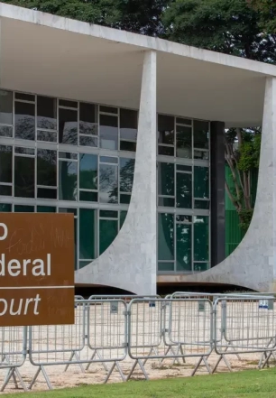 Moraes marca para 28 de julho depoimento de Flávio Bolsonaro à PF
