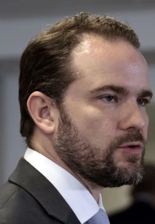 Novo Desenrola já beneficiou 6 milhões de pessoas, diz Dario Durigan