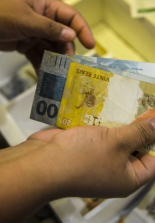 Novo Desenrola renegocia quase R$ 12 bilhões em dívidas