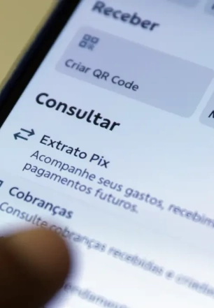 Número de transações com Pix caem 10% após proibição de bets