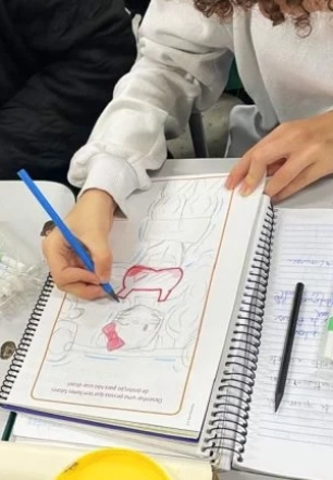 Pesquisa revela que uso de álcool e drogas pelos pais influencia consumo dos filhos