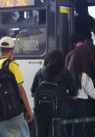 Prefeituras e estados devem garantir transporte gratuito no 2° turno