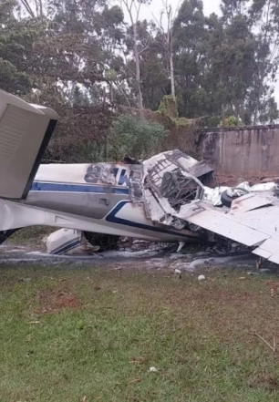 Queda de monomotor deixa dois mortos em Marília, interior de São Paulo