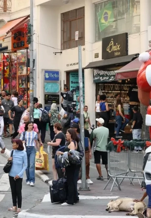 Taxa de desemprego chega a 5,2%, a menor desde 2012