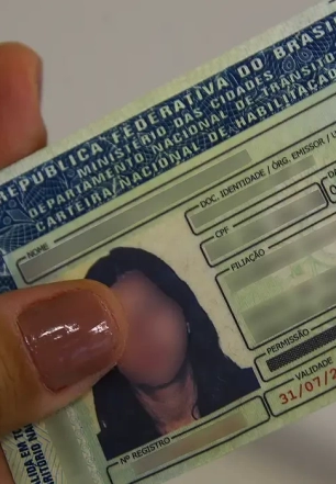 Tentativas de fraudes com documentos mais que dobram de 2022 a 2025