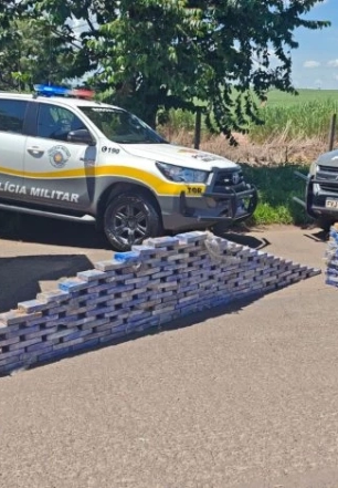 Traficante é preso com pasta-base de cocaína avaliada em R$ 13 milhões em rodovia do interior de SP