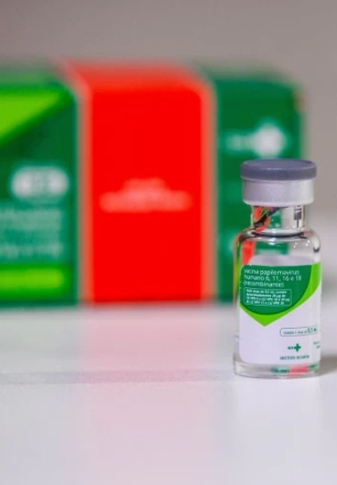 Vacina contra o HPV: entenda por que a dose única é eficaz e pode ajudar a eliminar o câncer do colo do útero