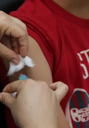 Vacinação nas escolas segue até dia 30 e meta é imunizar 27 milhões