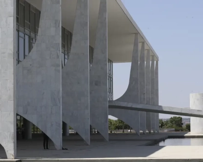 Conheça as atribuições do presidente e do vice-presidente da República