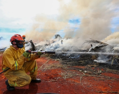 Defesa Civil emite alerta de emergência para incêndios no interior de SP durante o feriado