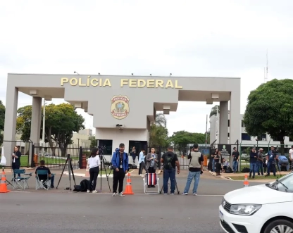 Defesa de Bolsonaro pede autorização para realizar exame na prisão